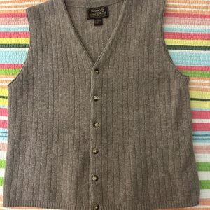 Outdoor Life Gray Vest Classic Design